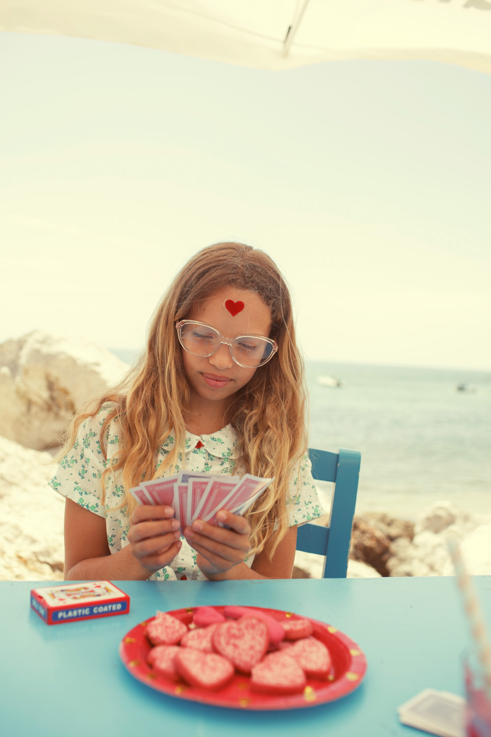 Bluzka z kołnierzykiem „peter pan” ecru w zielone kwiaty 1